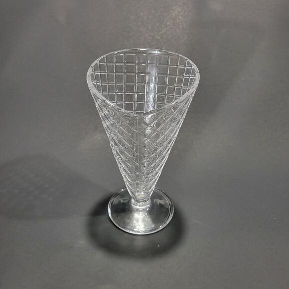 Rocco Bormioli Waffle Cone Ice Cream Clear Glass 6.5" Tall Set of 4 - Picture 2 of 4
